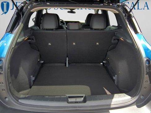 Used 2025 Nissan Kicks SR FWD image 9