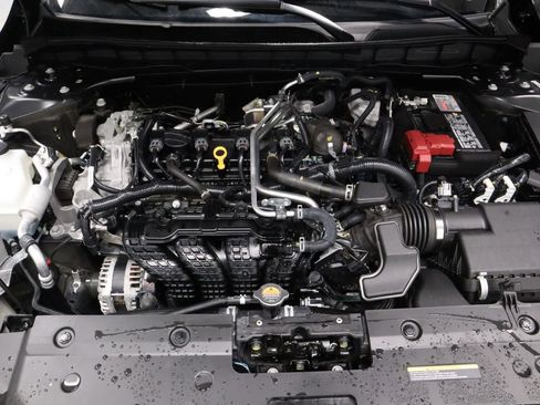 Certified 2025 Nissan Altima 2.5 SV image 13