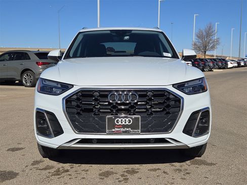 Certified 2024 Audi Q5 2.0T Premium w/ Convenience Package image 10