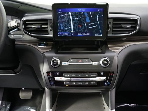 Used 2020 Ford Explorer Limited AWD/4WD image 28