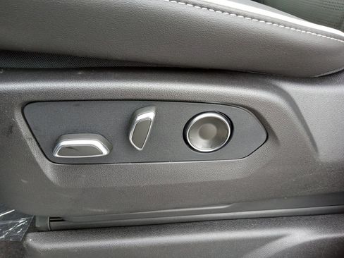 New 2026 Cadillac Escalade ESV Sport w/ Touring Package image 21