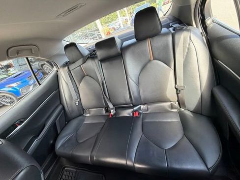 Used 2020 Toyota Camry XLE FWD image 22