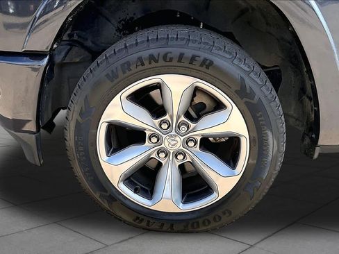 Used 2021 RAM 1500 Limited AWD/4WD image 11