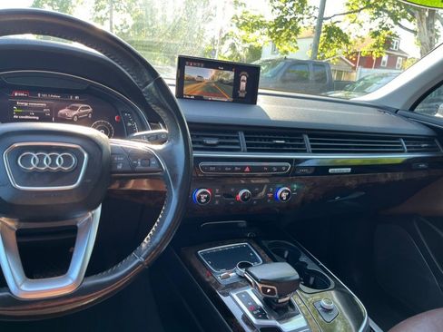 Used 2017 Audi Q7 3.0T Premium Plus AWD/4WD image 16