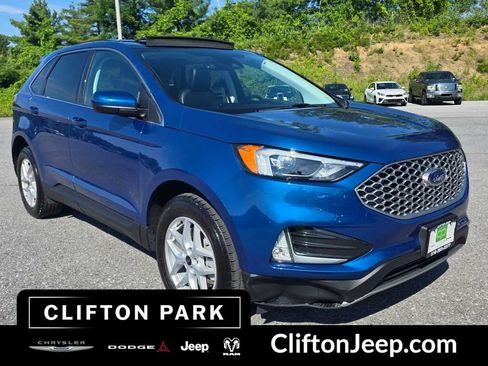 Used 2024 Ford Edge SEL w/ Convenience Package AWD/4WD image 3