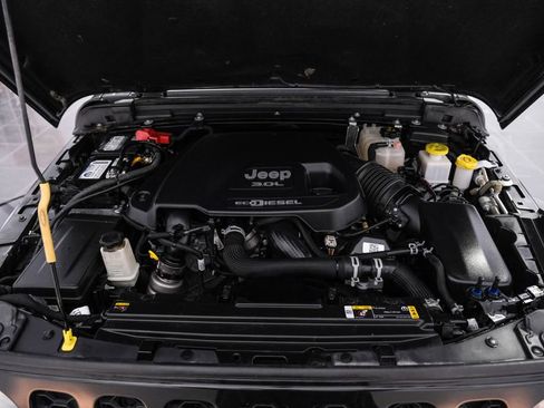 Used 2023 Jeep Gladiator Willys image 56