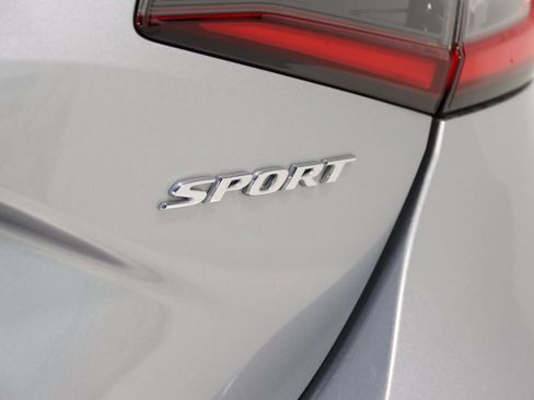 Used 2022 Honda Civic Sport image 12