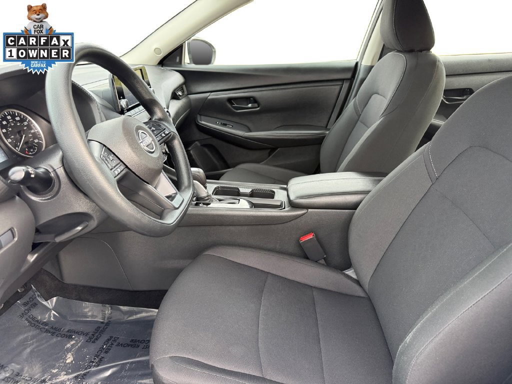 Certified 2025 Nissan Sentra S FWD image 9