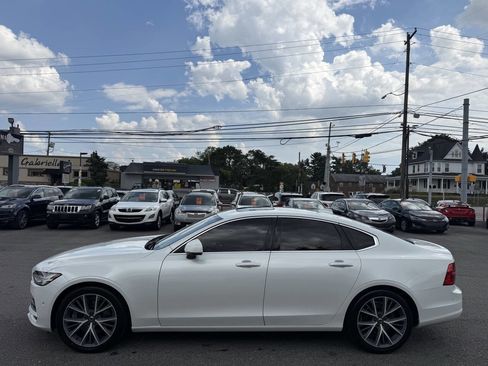 Used 2017 Volvo S90 T6 Momentum w/ Vision Package image 5