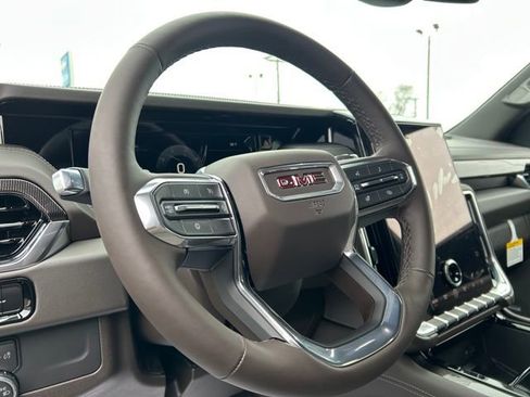 New 2026 GMC Yukon XL Elevation image 46