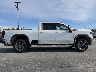 New 2026 GMC Sierra 2500 SLE w/ SLE Value Package;