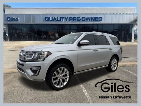 Used 2018 Ford Expedition Platinum RWD image 1