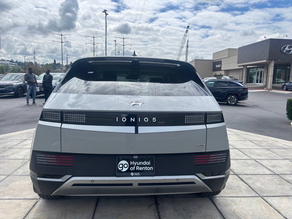 Certified 2024 Hyundai Ioniq 5 SE AWD/4WD image 9