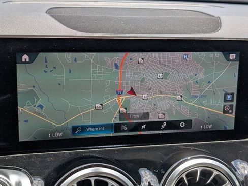 Used 2021 Mercedes-Benz GLB 250 image 19