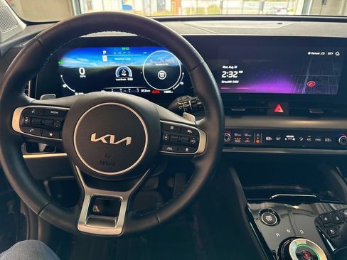 Certified 2025 Kia Sportage SX Prestige AWD/4WD image 19