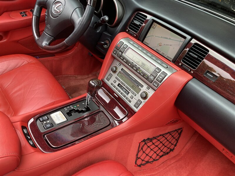 Used 2002 Lexus SC 430 Convertible RWD image 33