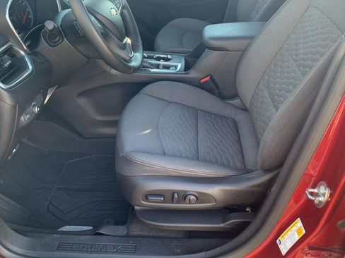Used 2018 Chevrolet Equinox LT FWD image 19