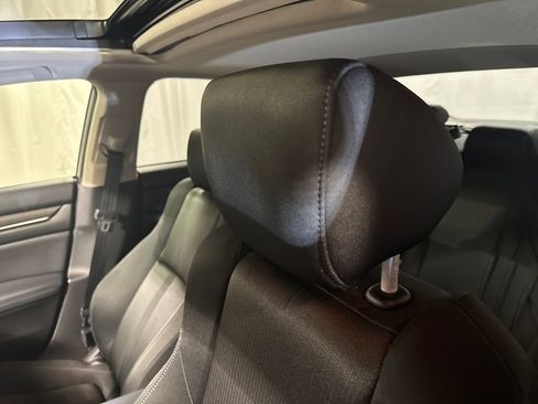 Used 2018 Honda Accord EX image 29