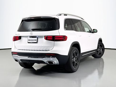 New 2026 Mercedes-Benz GLB 250 image 11