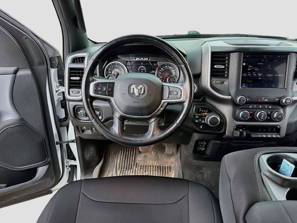 Used 2022 RAM 1500 Big Horn AWD/4WD image 23