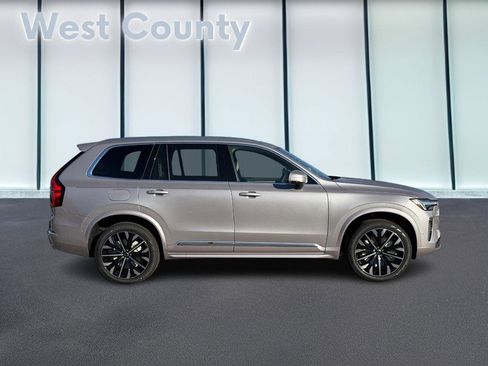 New 2026 Volvo XC90 B6 Plus w/ Protection Package Premier image 2
