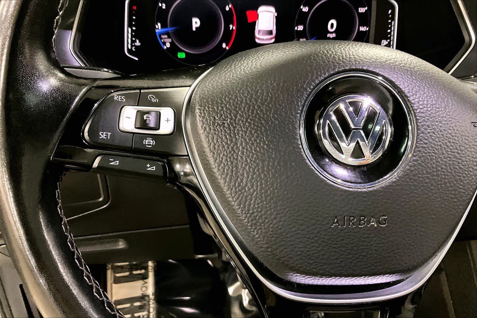 Used 2020 Volkswagen Tiguan SEL Premium R-Line AWD/4WD image 24