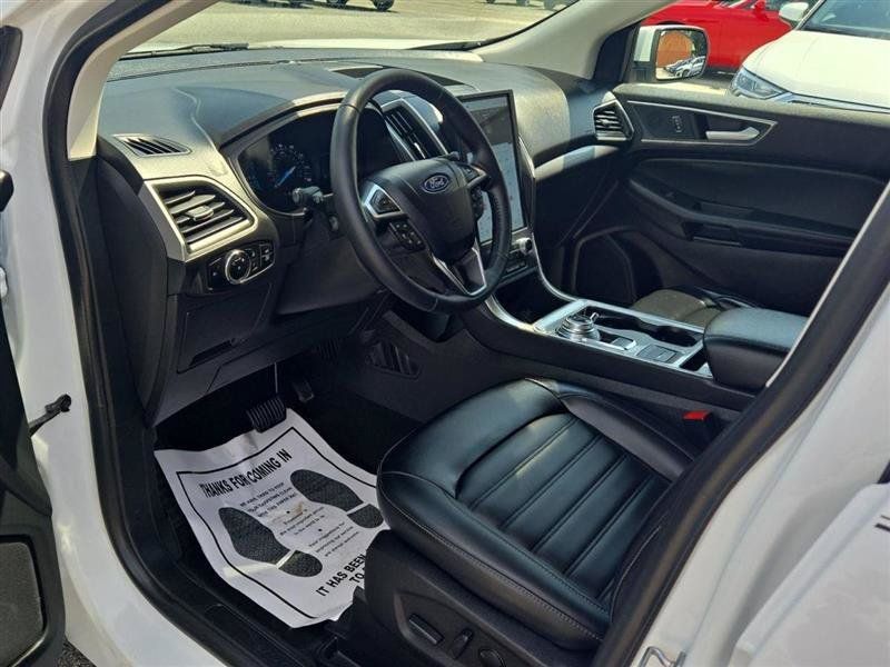 Used 2024 Ford Edge SEL w/ Convenience Package AWD/4WD image 12