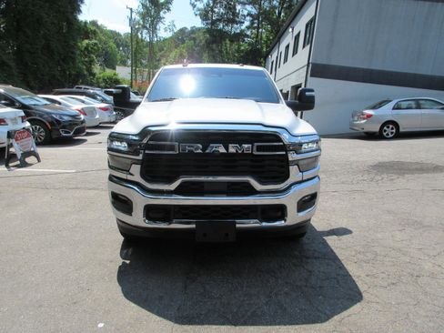 Used 2025 RAM 2500 Big Horn AWD/4WD image 8