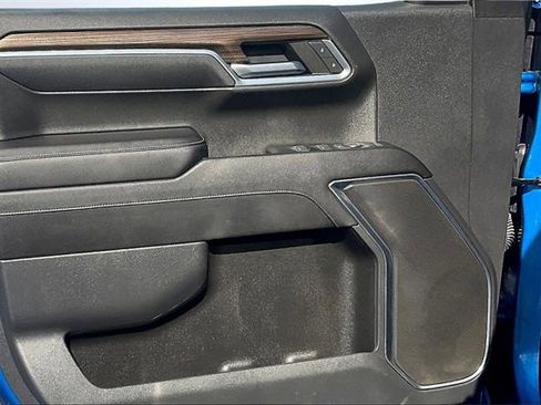 Used 2022 Chevrolet Silverado 1500 LT image 24