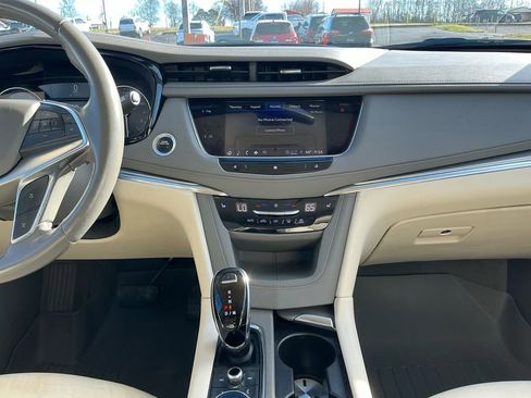 Used 2021 Cadillac XT5 Premium Luxury image 20