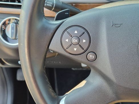 Used 2012 Mercedes-Benz E 350 Sedan image 18