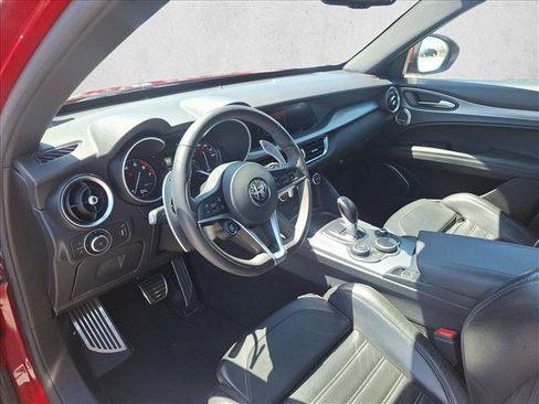 Used 2018 Alfa Romeo Stelvio Ti Sport AWD/4WD image 10
