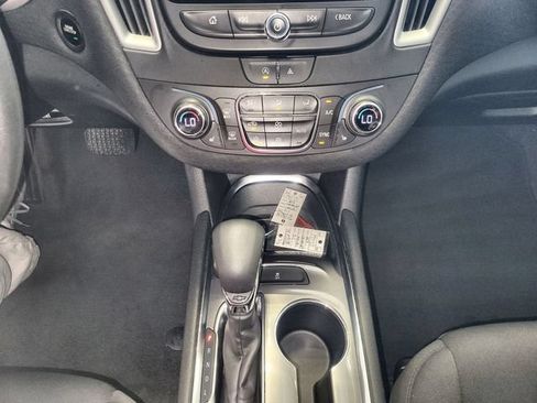 Used 2023 Chevrolet Malibu LT FWD image 19