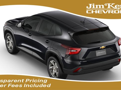 New 2026 Chevrolet Trax LS w/ LS Convenience Package FWD image 3