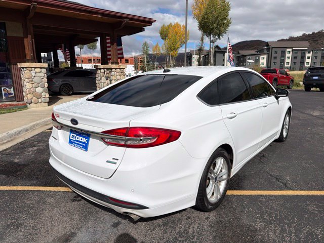 Used 2018 Ford Fusion SE w/ Fusion SE Technology Package FWD image 13