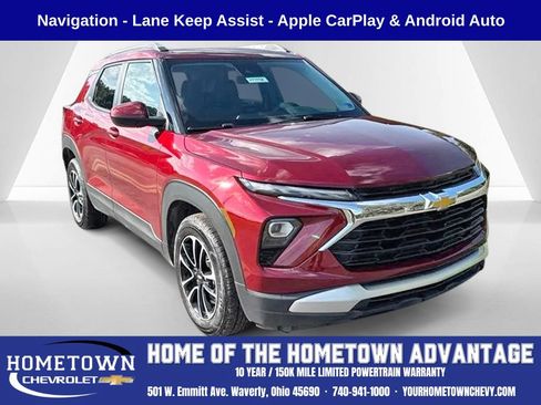 Used 2025 Chevrolet TrailBlazer LT FWD image 1
