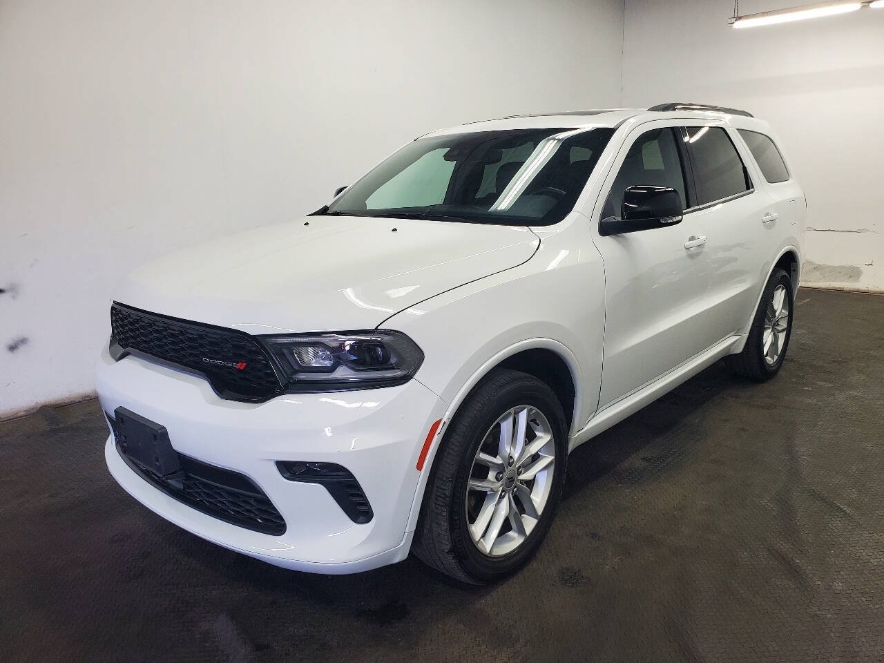 Used 2024 Dodge Durango GT AWD/4WD image 1