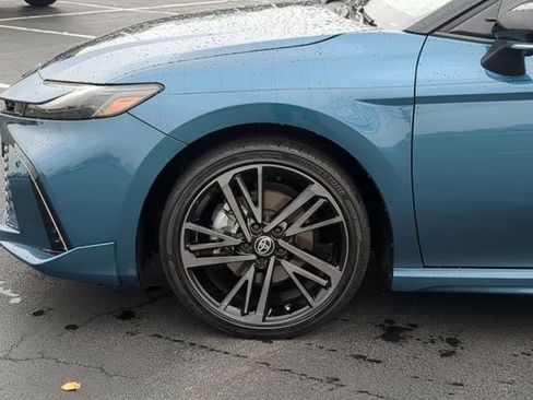 Used 2025 Toyota Camry XSE image 7