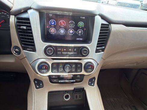 Used 2016 GMC Yukon XL SLT w/ Open Road Package image 2