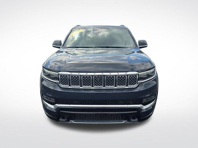 Used 2025 Jeep Grand Wagoneer Series III w/ HD Trailer Tow Package AWD/4WD image 2