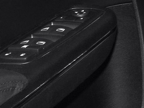 Used 2013 Dodge Charger SE image 21