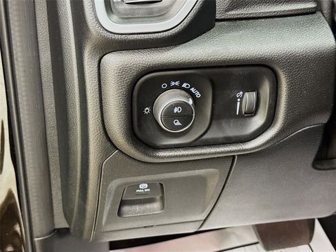 Used 2020 RAM 1500 Big Horn image 10