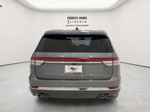 Used 2023 Lincoln Aviator Reserve w/ Equipment Group 201A AWD/4WD image 4