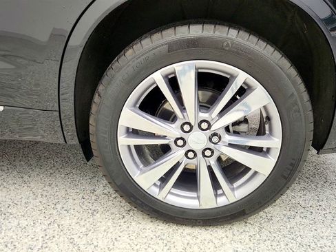 Used 2024 Cadillac XT6 Premium Luxury w/ Technology Package image 9