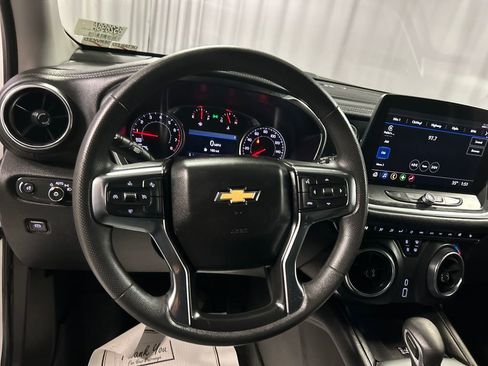 Used 2024 Chevrolet Blazer LT w/ Convenience Package image 15