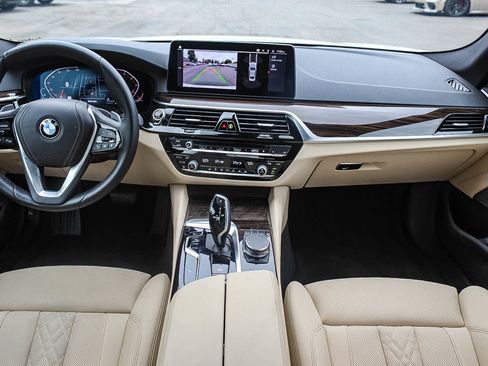 Certified 2023 BMW 530i w/ Premium Package image 12