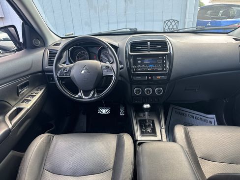 Used 2018 Mitsubishi Outlander Sport SEL AWD/4WD image 7