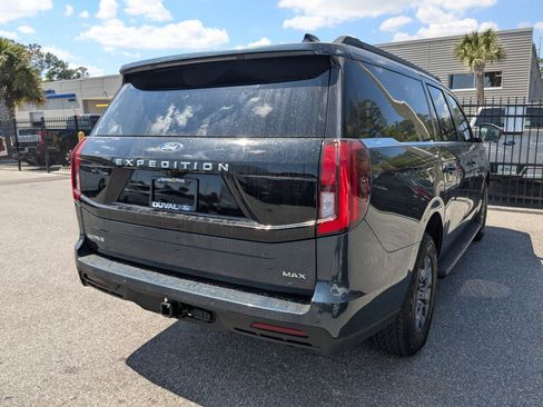 Used 2025 Ford Expedition Max Active image 4