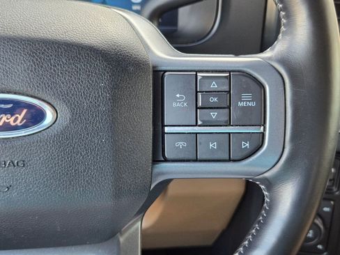 Used 2023 Ford F250 Lariat w/ Chrome Package image 23