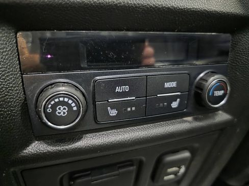 Used 2019 Chevrolet Traverse Premier w/ Redline Edition AWD/4WD image 24